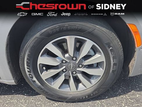 Used 2021 Chrysler Pacifica Touring-L FWD image 20