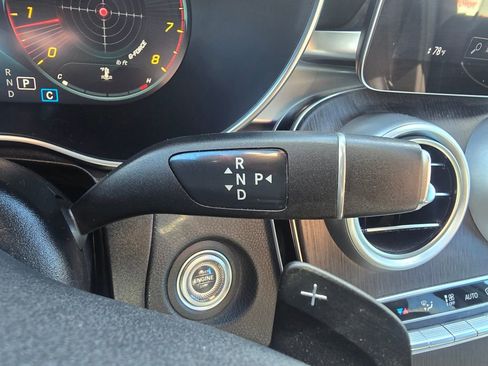 Used 2022 Mercedes-Benz GLC 300 4MATIC image 19