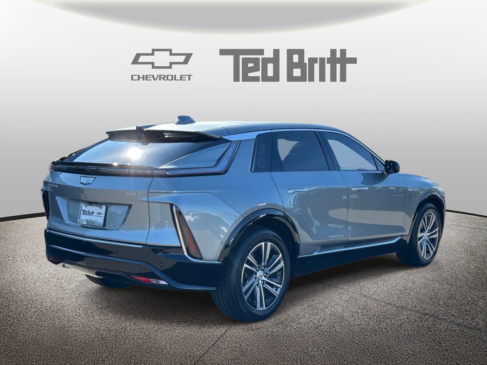 Used 2024 Cadillac Lyriq Luxury AWD/4WD image 4
