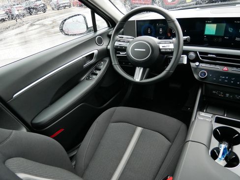 Used 2026 Hyundai Sonata SEL image 9