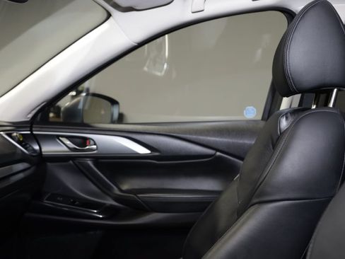 Used 2018 MAZDA CX-9 Touring w/ Touring Premium Package AWD/4WD image 15
