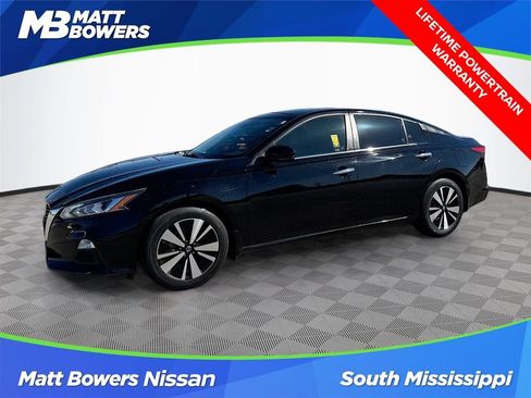 Used 2022 Nissan Altima 2.5 SV w/ SV Premium Package image 1