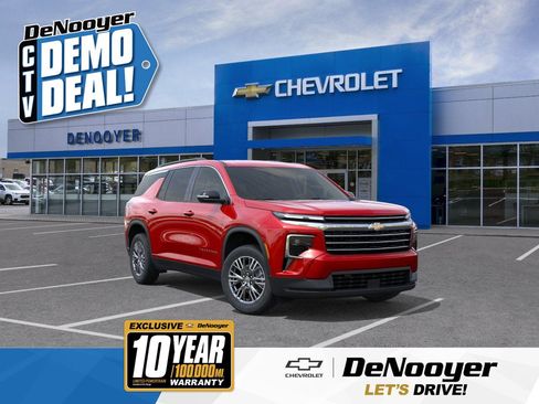 New 2026 Chevrolet Traverse LT w/ Driver Confidence Package AWD/4WD image 1