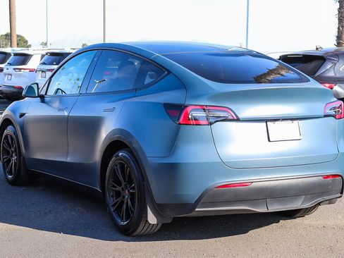 Used 2020 Tesla Model Y Long Range image 8