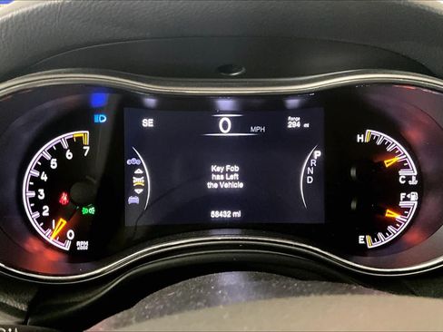 Used 2020 Jeep Grand Cherokee Altitude RWD image 24