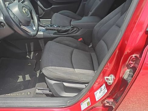 Used 2015 MAZDA MAZDA3 i Touring w/ Technology Package FWD image 9