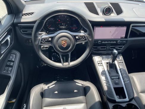 Used 2020 Porsche Macan AWD/4WD image 14