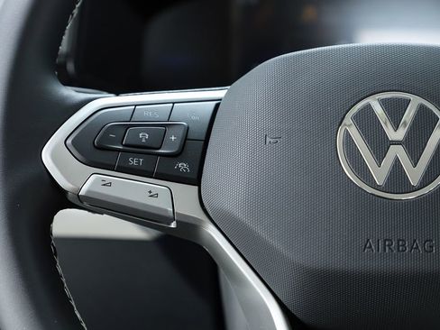 New 2026 Volkswagen Taos S image 21