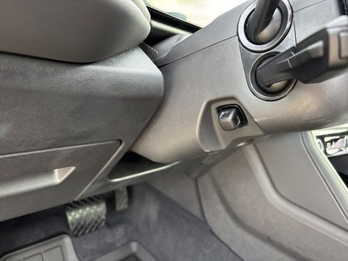 Used 2025 Audi Q5 Premium image 26