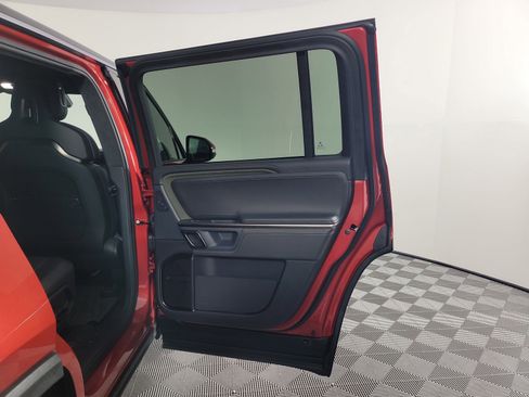 Used 2024 Rivian R1S Adventure image 19