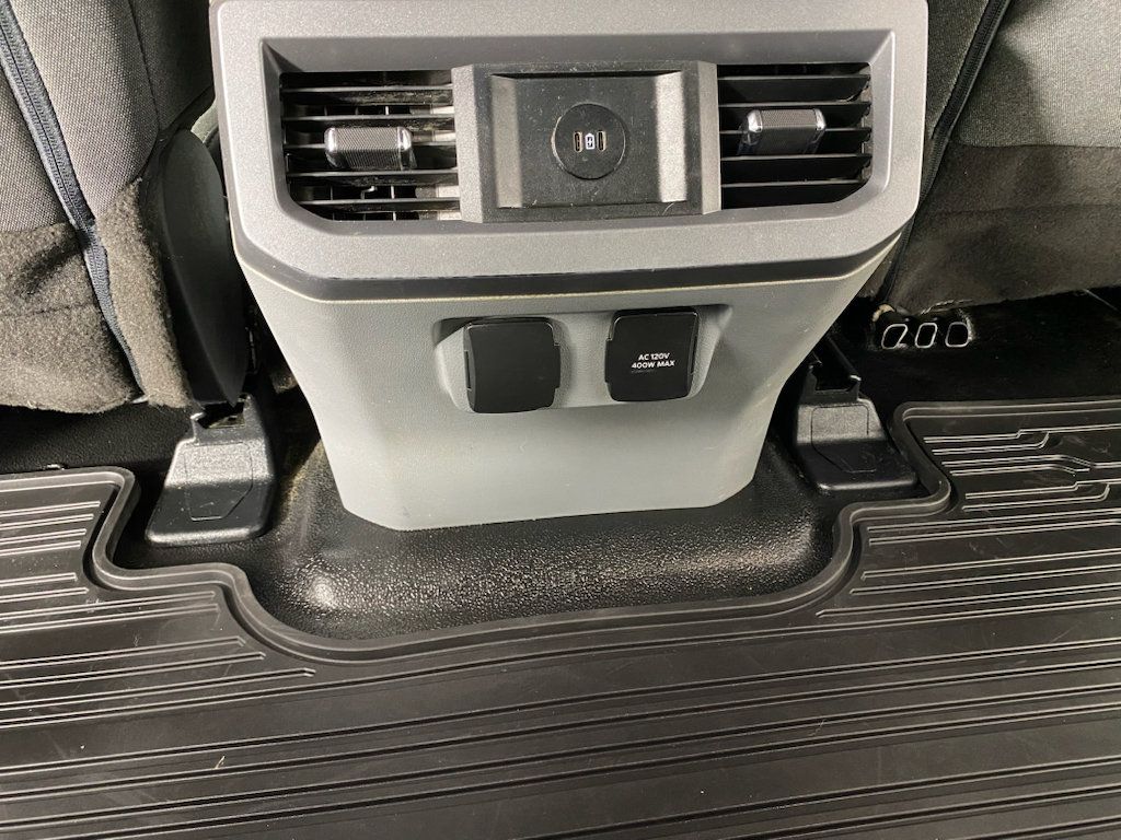 Used 2023 Ford F250 XLT AWD/4WD image 24