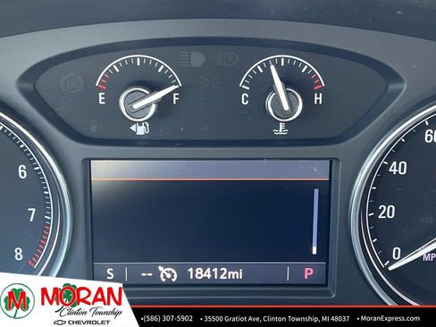 Used 2024 Buick Enclave Essence w/ Sport Touring Edition FWD image 21