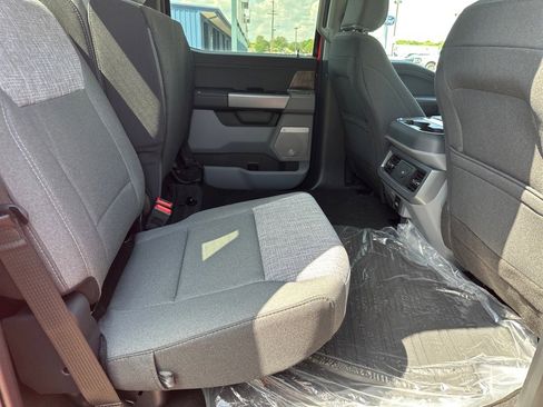 New 2025 Ford F350 XLT w/ Black Appearance Package image 9