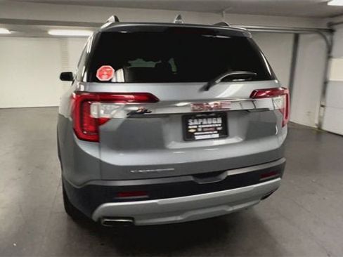Used 2023 GMC Acadia SLE w/ Driver Convenience Package image 7