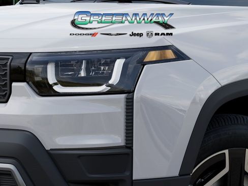 New 2026 Jeep Cherokee Laredo AWD/4WD image 10