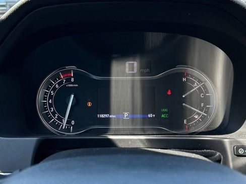 Used 2017 Honda Pilot Touring image 37