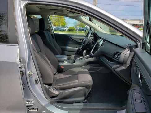 Used 2020 Subaru Outback Premium AWD/4WD image 17