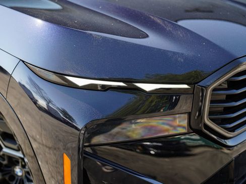 Used 2023 BMW XM image 6