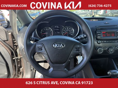 Used 2017 Kia Forte LX image 16