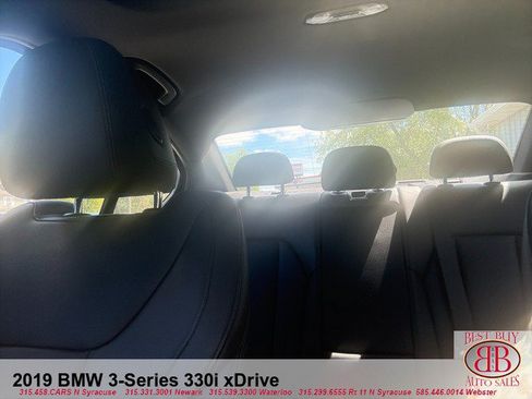 Used 2019 BMW 330i xDrive Sedan w/ Premium Package AWD/4WD image 20