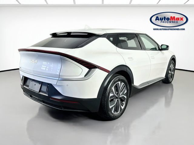 Used 2024 Kia EV6 Light AWD/4WD image 2