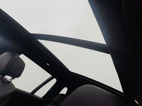 Certified 2024 BMW X7 xDrive40i w/ M Sport Package image 16