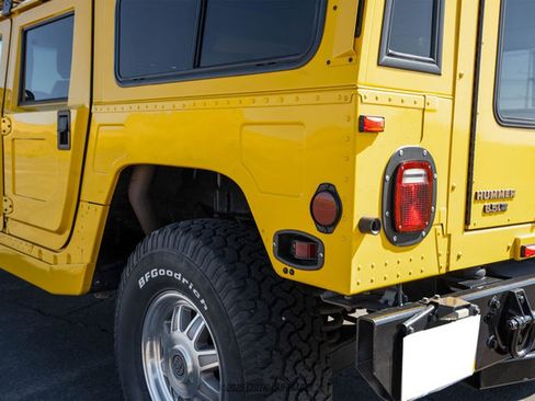 Used 2001 HUMMER H1 4-Door Wagon image 54