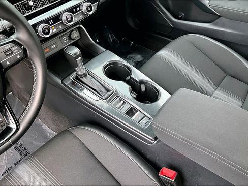Used 2023 Honda Civic Sport image 16