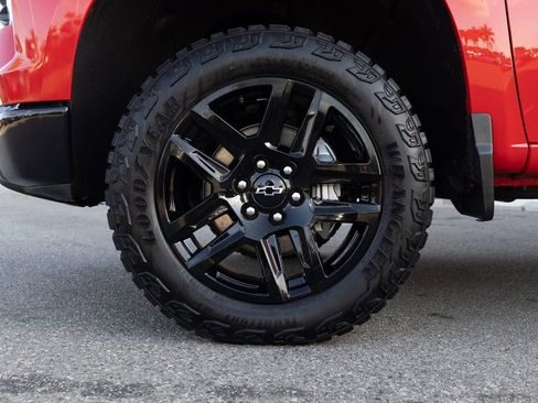 Used 2025 Chevrolet Silverado 1500 Custom Trail Boss image 10