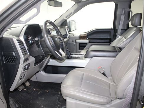 Used 2018 Ford F150 Lariat image 19