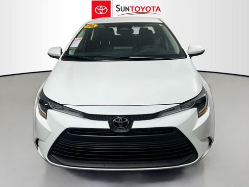 Used 2026 Toyota Corolla LE FWD image 10