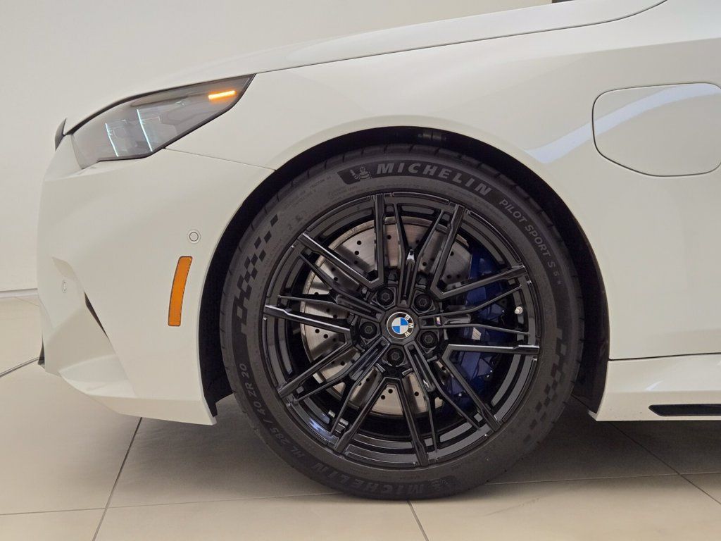 Used 2026 BMW M5 Touring AWD/4WD image 13