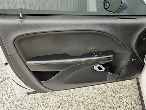 Used 2019 Dodge Challenger R/T Scat Pack RWD image 10