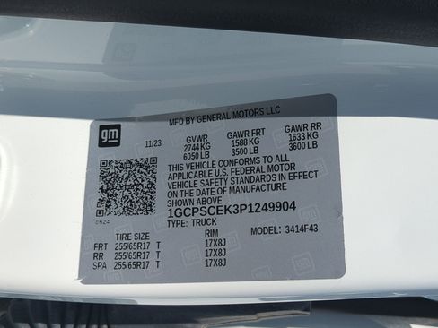 Used 2023 Chevrolet Colorado LT RWD image 33