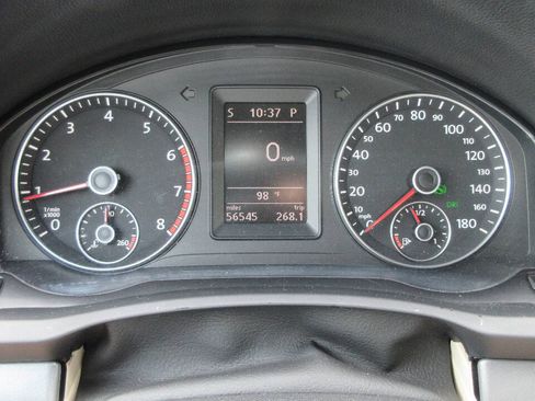 Used 2011 Volkswagen Eos Komfort FWD image 39