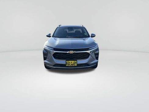 New 2025 Chevrolet Trax LT w/ LT Convenience Package image 16