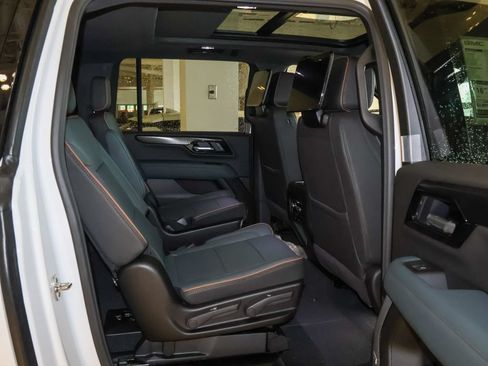 New 2026 GMC Yukon XL AT4 w/ AT4 Premium Plus Package AWD/4WD image 36