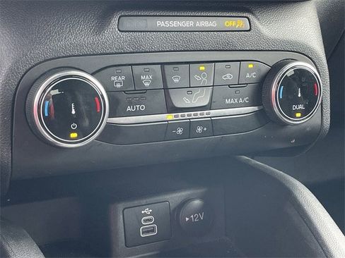 Used 2025 Ford Escape ST-Line image 19