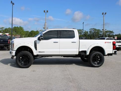 Used 2024 Ford F250 Platinum w/ FX4 Off-Road Package AWD/4WD image 6
