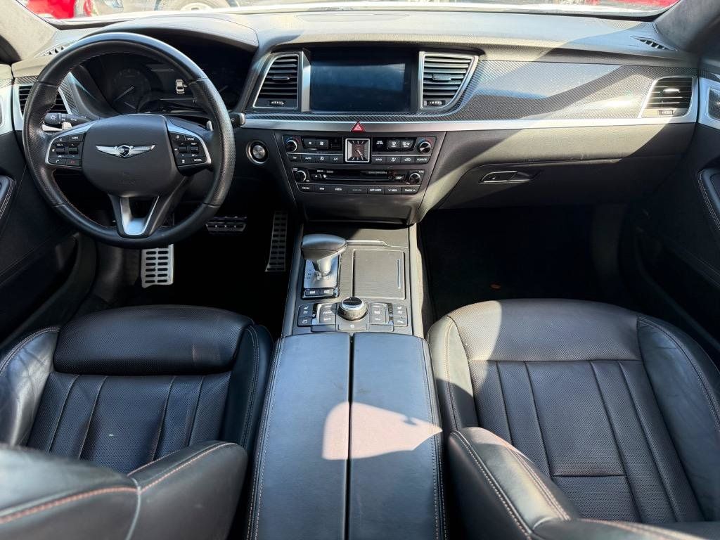 Used 2018 Genesis G80 3.3T Sport RWD image 17