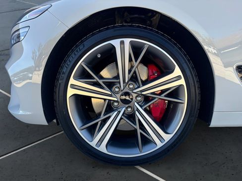 Used 2025 Genesis G70 2.5T w/ Sport Prestige Package image 14