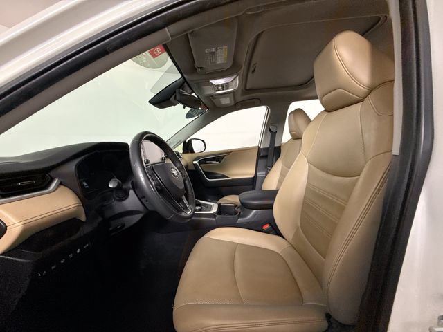 Used 2022 Toyota RAV4 Limited AWD/4WD image 6