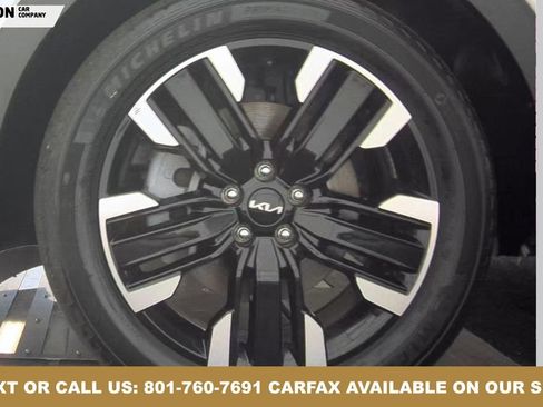 Used 2025 Kia Telluride SX Prestige image 8