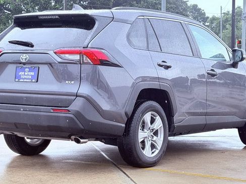 Used 2025 Toyota RAV4 XLE FWD image 7