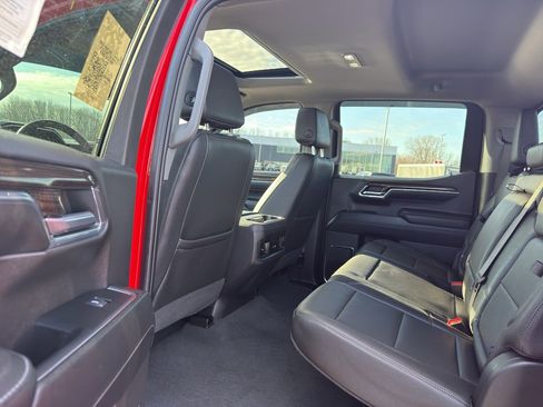 Used 2024 Chevrolet Silverado 1500 LT Trail Boss w/ LT Trail Boss Premium Package image 31