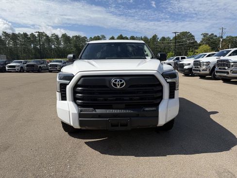 Used 2023 Toyota Tundra SR5 w/ SR5 Premium Package AWD/4WD image 2