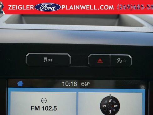 Used 2016 Ford F150 XLT w/ Equipment Group 302A Luxury AWD/4WD image 24