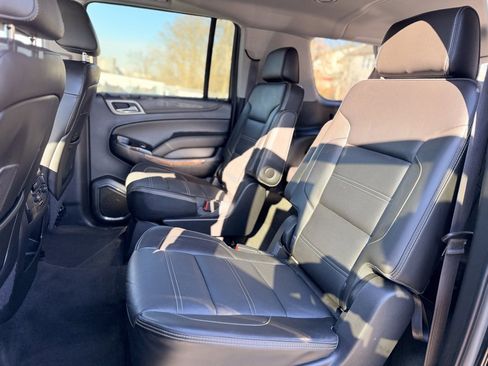 Used 2015 GMC Yukon XL Denali w/ Premium Package image 16