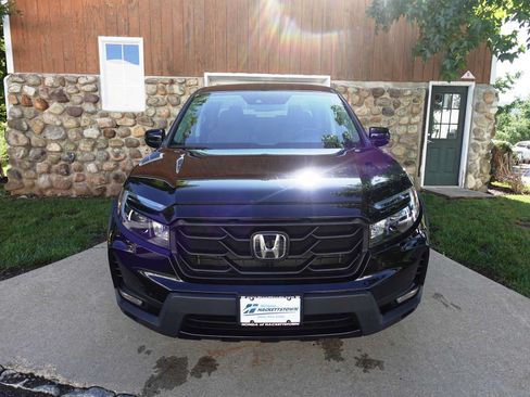 Used 2023 Honda Ridgeline Sport image 2