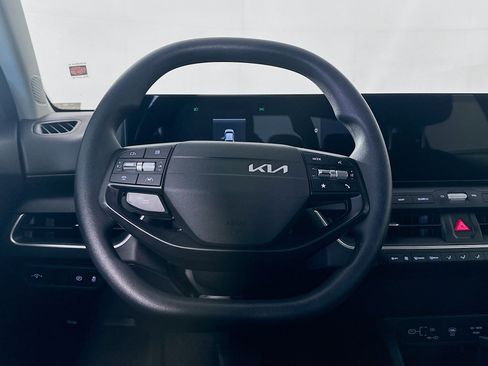 Used 2025 Kia K4 FWD image 18